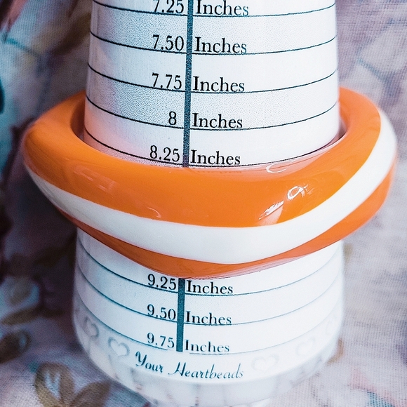 Creamy Coral White Striped Square Asymmetrical Vintage Lucite Bangle Bracelet - Picture 7 of 8